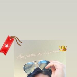 Meet your Posher, Winona